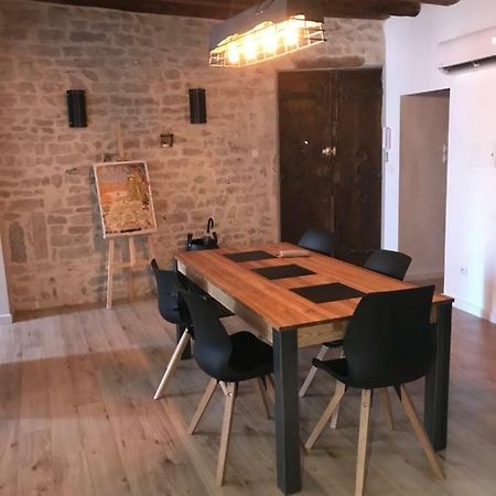 Le Logis De L'Etoile Apartment Nimes Bagian luar foto