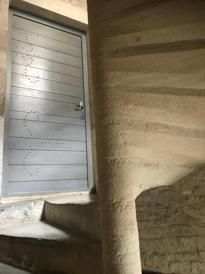 Le Logis De L'Etoile Apartment Nimes Bagian luar foto